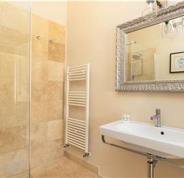 8 Bedroom Villa with Pool near Certaldo, Tuscany, Sleeps 14 - 15